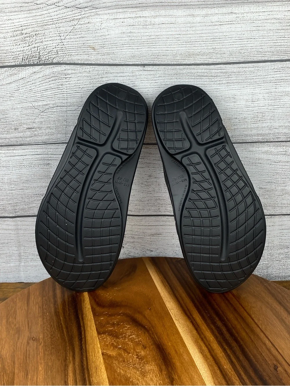 OOFOS OOahh Sport Flex Recovery Black Slide Sandals Adjustable Strap Mens Size 9